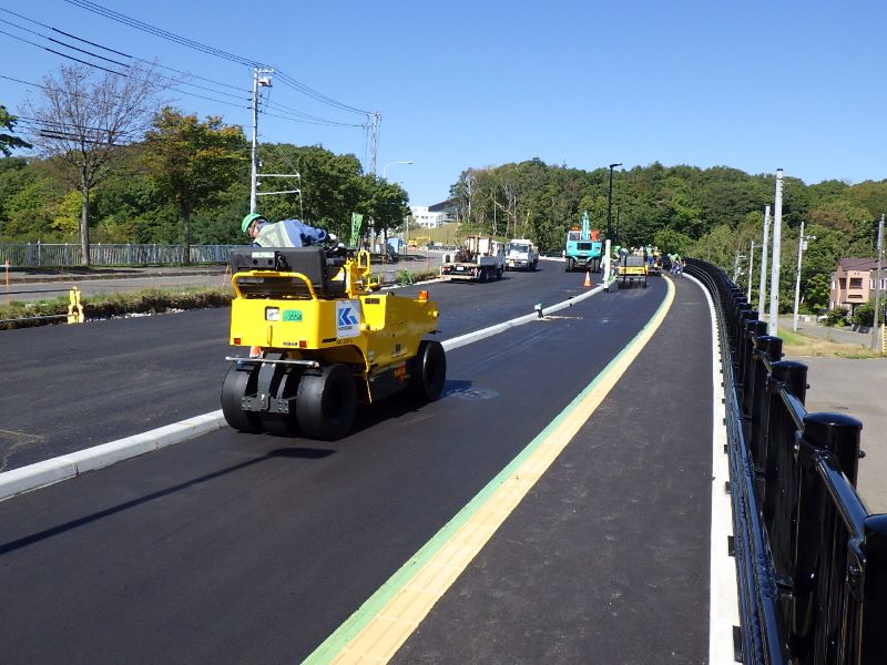 北進通道路改築工事（９工区）（補正）（令和４年度）