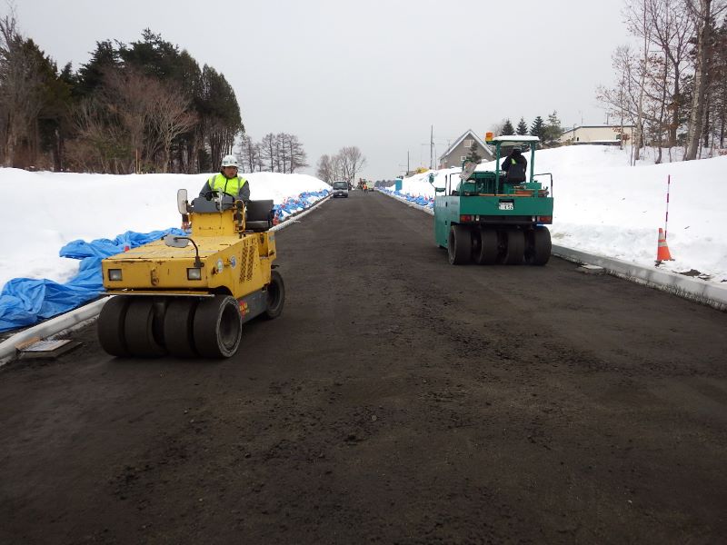 輪厚中央線道路外改築工事（平成２８年度）